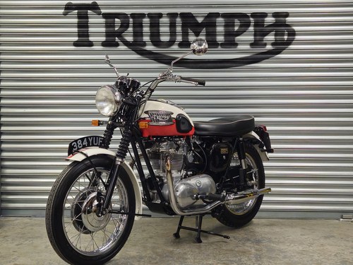1960 Triumph TR6 Trophy - 6