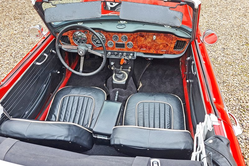 1967 Triumph TR4 - 4