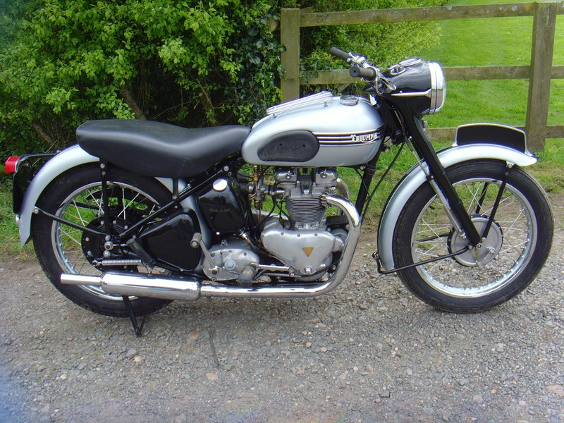 1952 Triumph T100