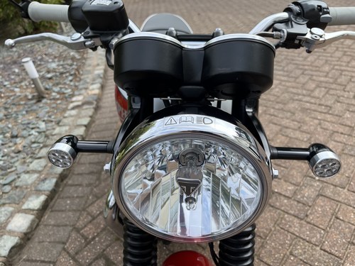 2021 Triumph Bonneville T100 BUD EKINS -IMMACULATE CONDITION