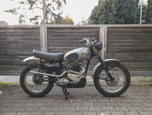 1955 Triumph T110