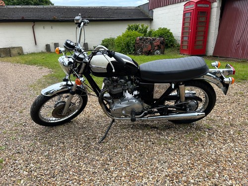1972 Triumph Bonneville TR6 RV 5 Speed With 750 cc Barrels VENDUTO