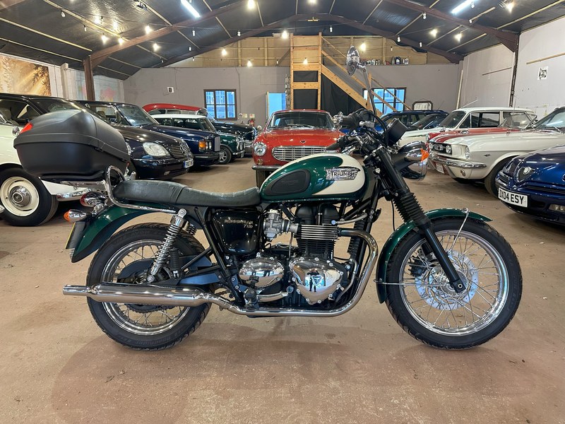 2011 Triumph Bonneville T100 865