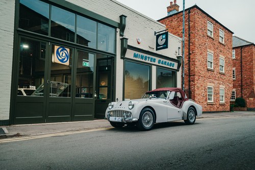 1960 Triumph TR3A - recently restored - collector's condition VENDIDO