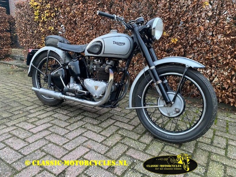 1946 Triumph T100 - 2 1946 Triumph T100 - 2