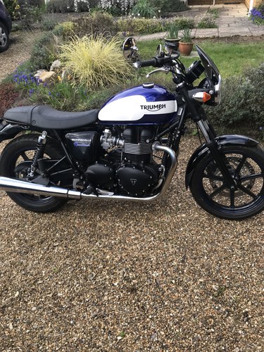 2015 Triumph Bonneville Newchurch 865