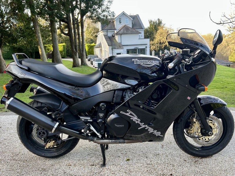 Triumph Daytona 900
