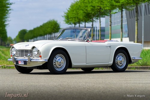 1966 Triumph TR4 (LHD) Kaufen Bei