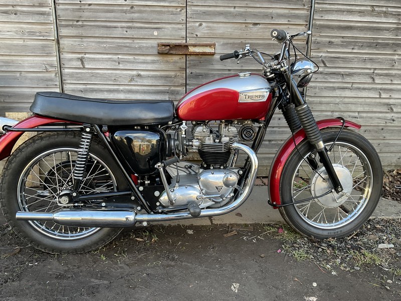 1967 Triumph T120R Bonneville