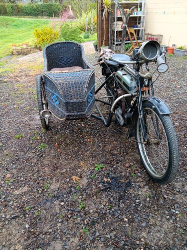 TRIUMPH h side car - 1919 À venda