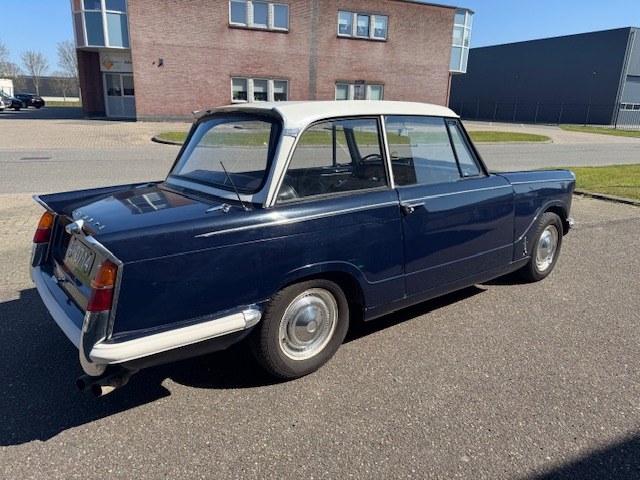 Triumph Herald 1200 Saloon, foto 2