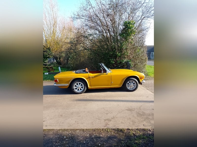 Rapid Classics: Eine Suche. Alle Oldtimer. 9 » Rapid Classics: Eine Suche. Alle Oldtimer. 1971 Triumph TR6