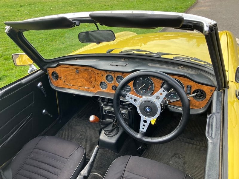 Rapid Classics: Eine Suche. Alle Oldtimer. 30 » Rapid Classics: Eine Suche. Alle Oldtimer. 1973 Triumph TR6 PI