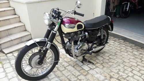 TRIUMPH Bonneville T120 650 année 1970 - 1970 A vendre