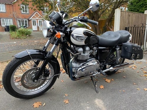 2004 Triumph Bonneville T100 790cc