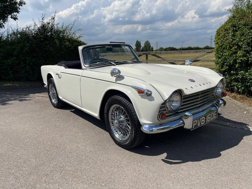 1967 Triumph TR4 TR4A (1965 - 1969) VENDIDO