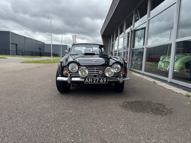 1966 Triumph TR4 - 2 1966 Triumph TR4 - 2