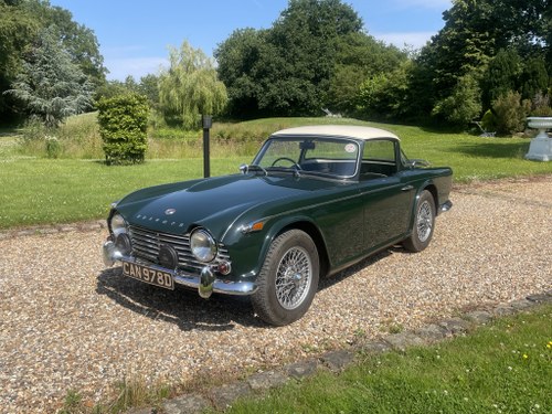 1966 Triumph TR4 TR4A (1965 - 1969) Convertible SÅLD