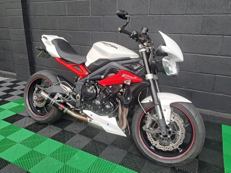 2014 TRIUMPH STREET TRIPLE 675 675 R Naked Petrol Manual O r