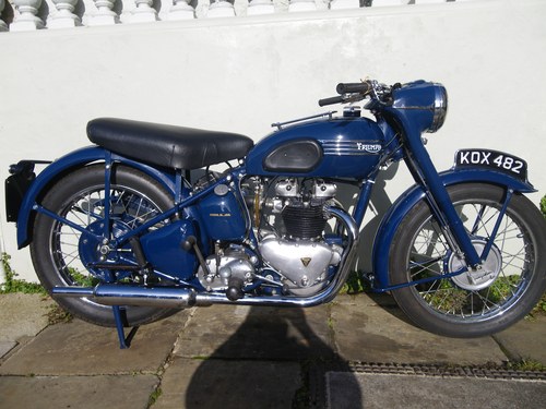 1950 TRIUMPH THUNDERBIRD 6T SPRUNG HUB SOLD