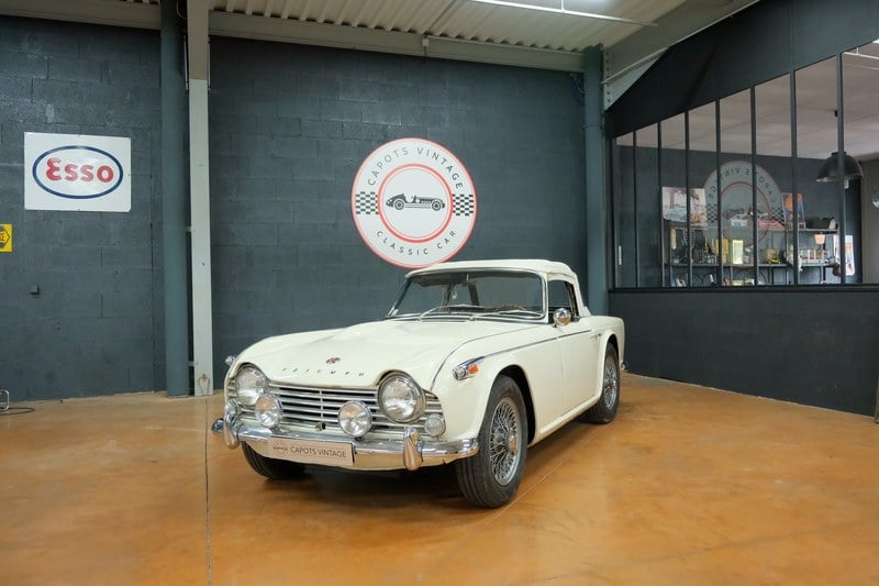 1966 Triumph TR4 - 2 1966 Triumph TR4 - 2