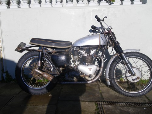 1958 TRIUMPH T100 SCRAMBLER VENDIDO