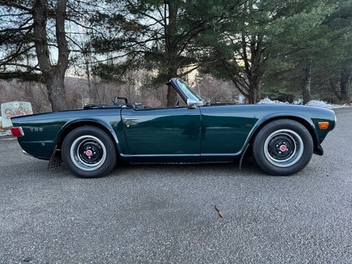 1971Triumph TR6 British Racing Green with Black interior VENDIDO