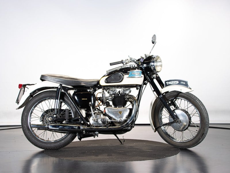 1958 TRIUMPH THUNDERBIRD 650
