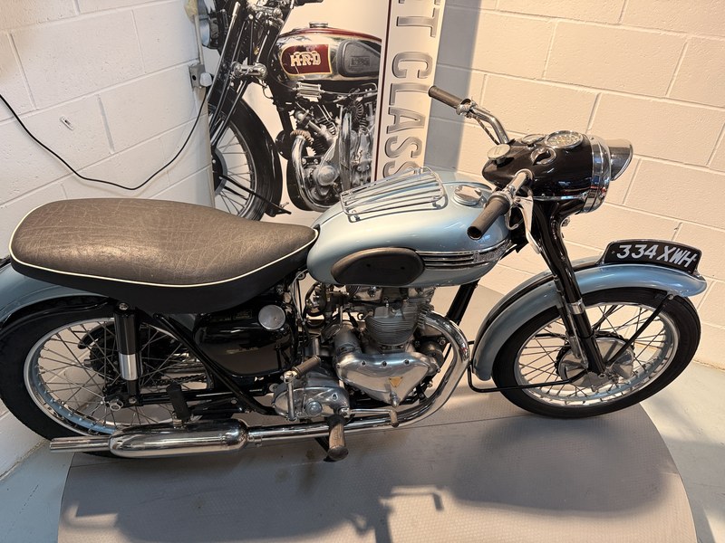 1954 Triumph T100 - 1 1954 Triumph T100 - 1