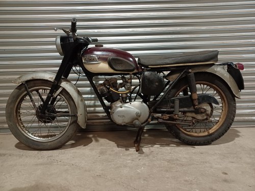 1962 TRIUMPH TIGER CUB 200cc RESTORATION PROJECT VENDIDO