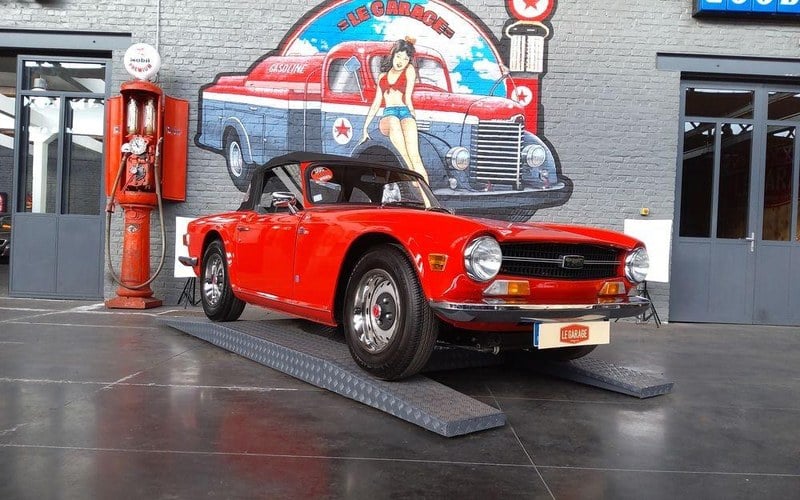 1972 Triumph TR6 - 2 1972 Triumph TR6 - 2