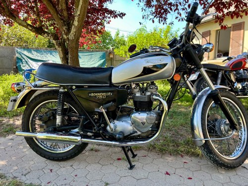 1982 TRIUMPH Bonneville T140 Te koop