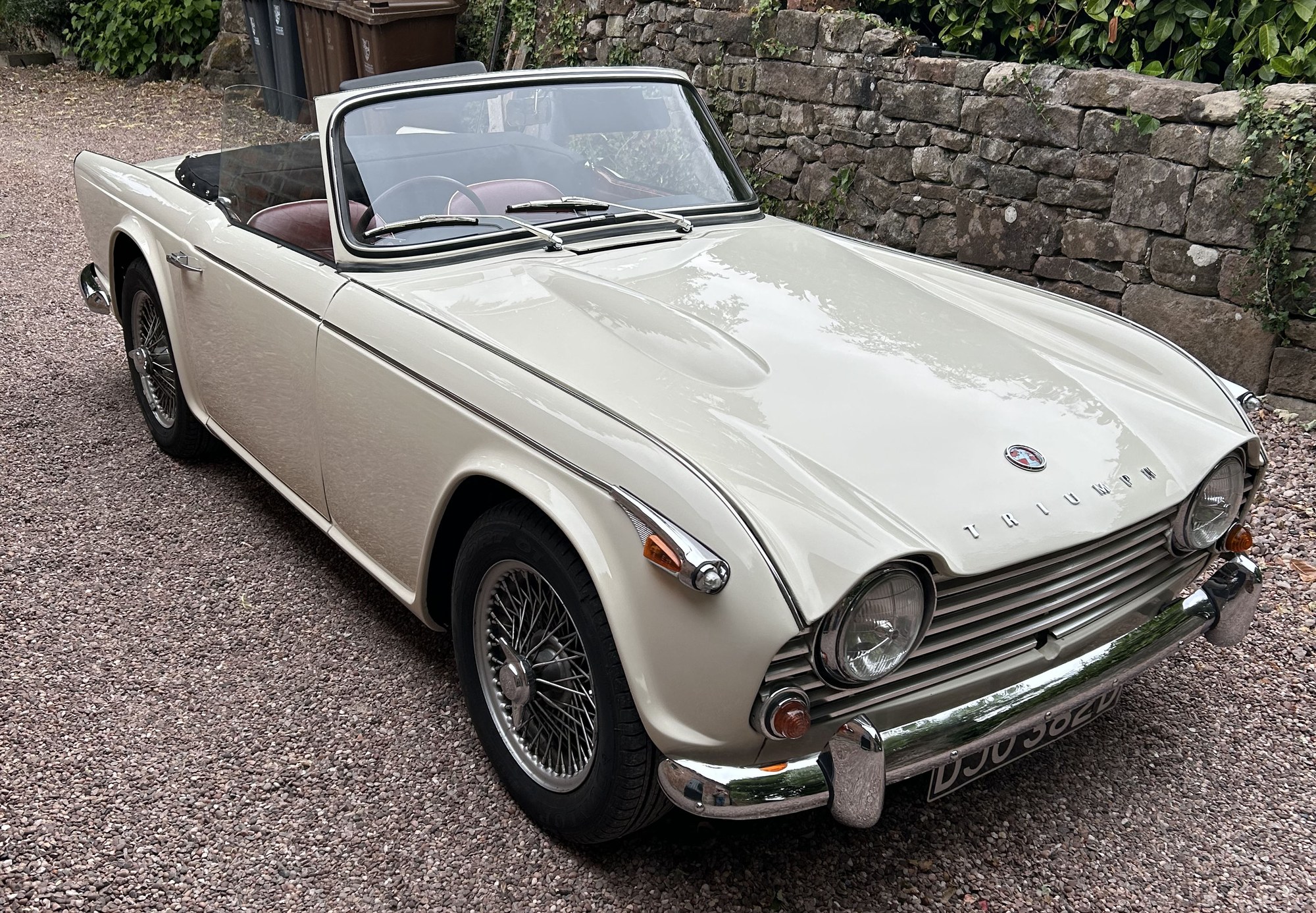 1966 Triumph TR4A IRS Overdrive, foto 1