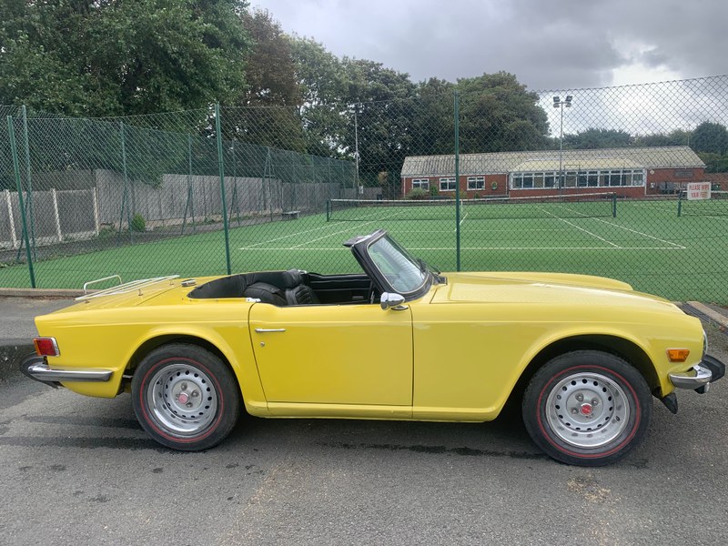 1975 Triumph TR6 - 2 1975 Triumph TR6 - 2