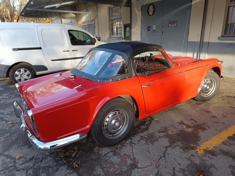 1966 Triumph TR4 - 2 1966 Triumph TR4 - 2