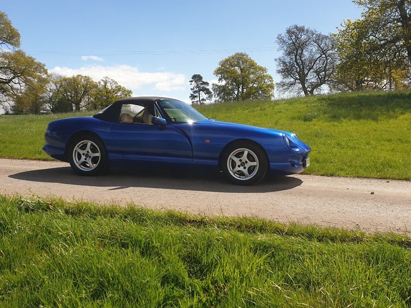 TVR Chimaera 4.5 2000 GTS Viper Blue.
