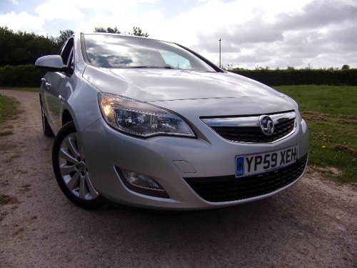 2010 Vauxhall Astra 1.6i VVT Exclisiv For Sale