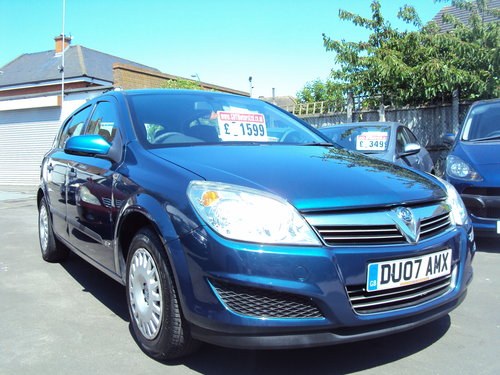 2007 Vauxhall Astra – AUTOMATIC – With LONG MOT & Service History For Sale