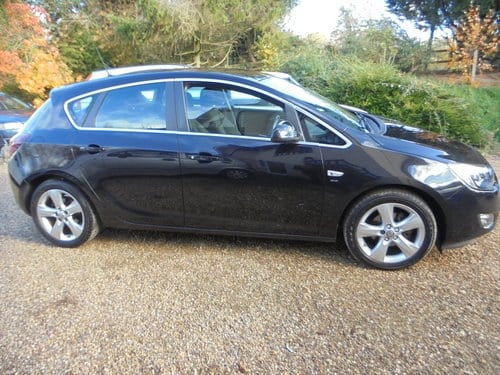2010 60 PLATE AUTO ASTRA 5 DOOR HACH IN BLACK 57,000 MILES ONLY For Sale