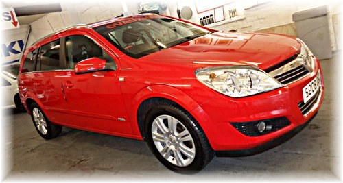2008 Vauxhall Astra DESIGN 1,6 Petrol ESTATE CAR In vendita