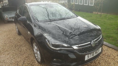 Vauxhall astra K 2018 damage repairable In vendita