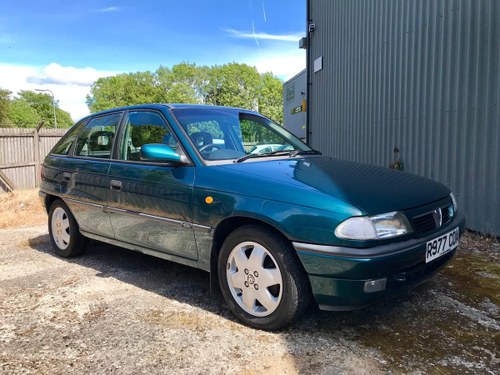 1997 Vauxhall Astra Arctic, Ltd Edition. 17,200 miles. SOLD