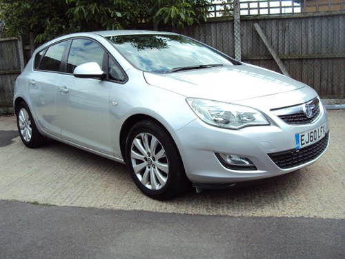 2010 Vauxhall Astra Exclusiv Mk6 - Ideal Family Car – New Shape – In vendita