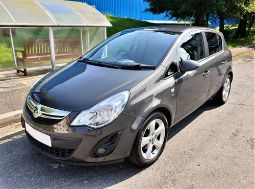2014 VAUXHALL CORSA 1.2 SXI ONLY 29,900 MILES, LOW TAX & INS In vendita