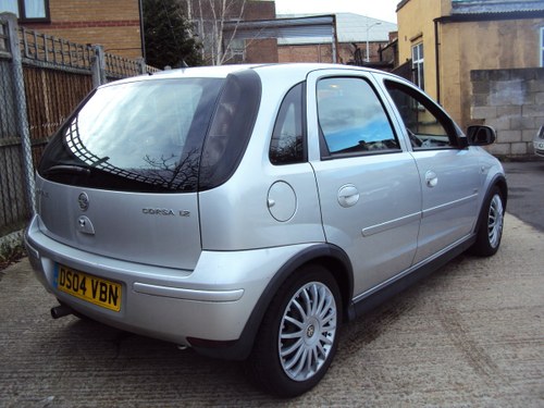 2004 Vauxhall Corsa Design – With Long MOT – IDEAL FOR NEW DRIVER VENDUTO