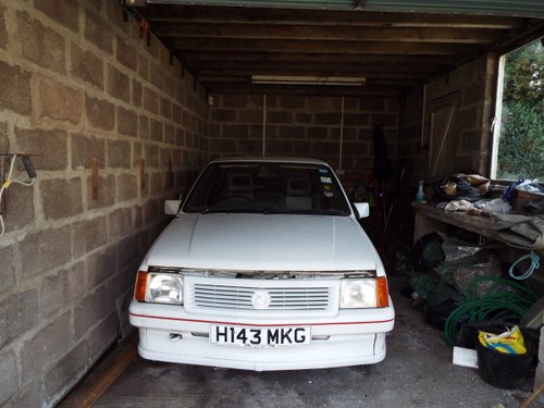 1990 Vauxhall Nova Sting 3 door hatchback in white In vendita