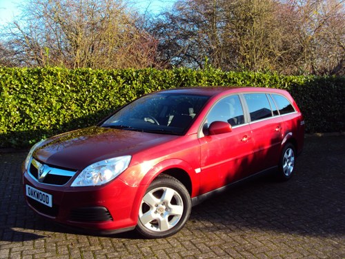 WOW! 2007 Vauxhall Vectra Estate 1.8i **NOW SOLD** In vendita