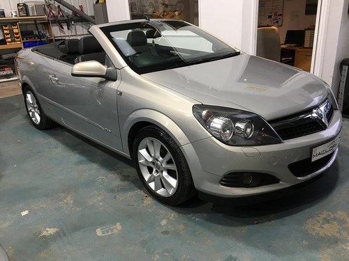 2006 Astra Twintop Design great low mileage SOLD