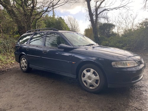 2001 Vauxhall Vectra 1.8 ls estate 1 former keeper For Sale