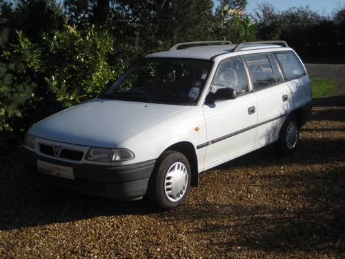 1995 Vauxhall astra expression estate SOLD